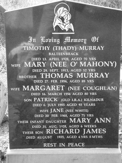 Murray, Timothy (Thady), Mary (nee O'Mahony), Thomas, Margaret (nee Coughlan), Patrick, Jane (nee White), Mary Ann, Richard James, Balteenbrack.jpg 166.9K